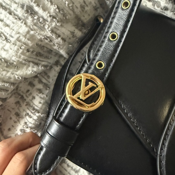LOUIS VUITTON LV PONT 9 BAG - Picture 2 of 11